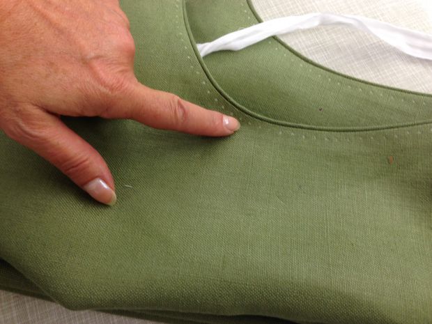 leinendirndl-in-der-fertigung