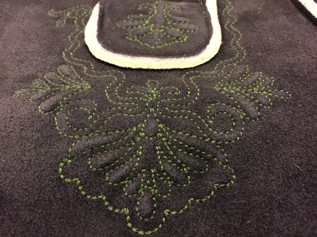 schenkelstick-bockleder-fb-olivgrun-7