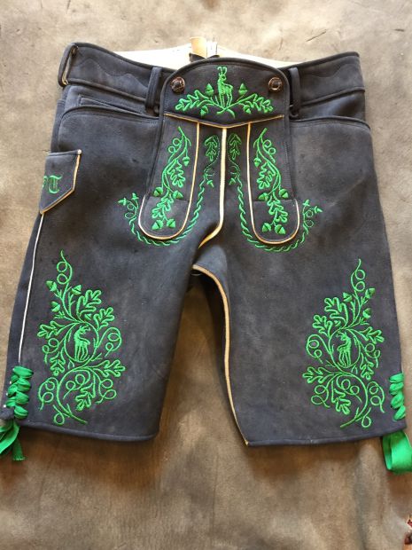 kurze-hocheck-hirschleder-antik-sacklerseide