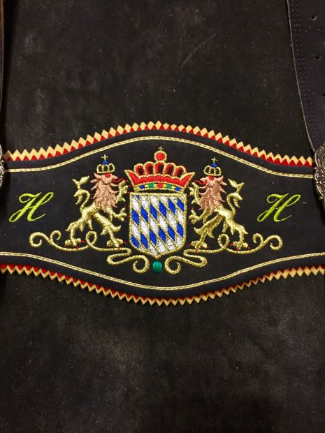 bayernwappen-trager-mit-monogramm