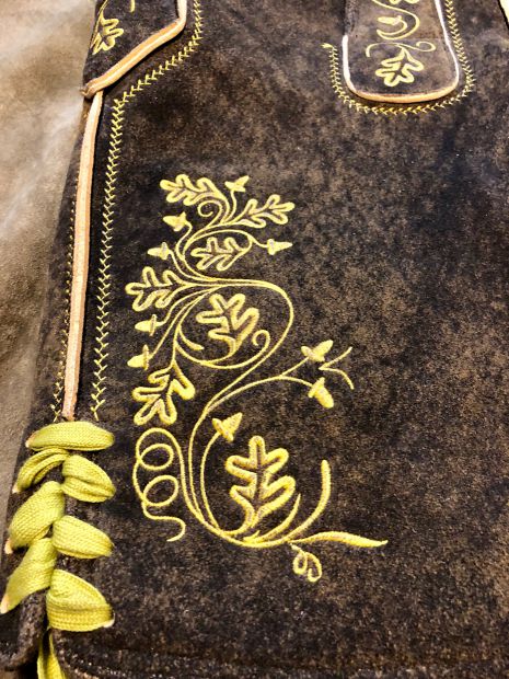 gewachste-stickerei-chiemsee