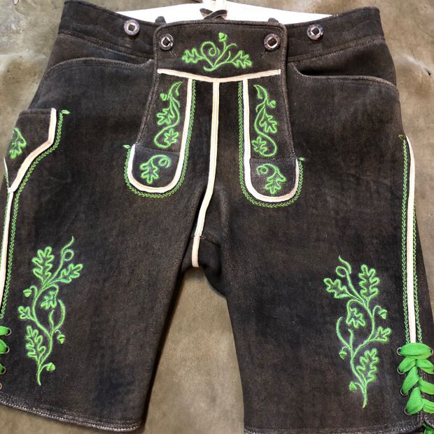 handgestickte-hirschlederne