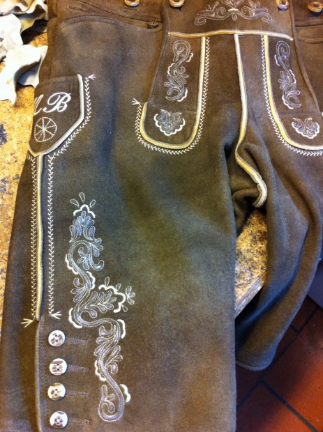 auch-eine-schone-massgefertigte-kurze