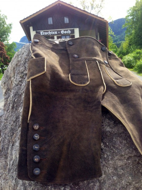 historische-lederhose-wurde-wiederbelebt