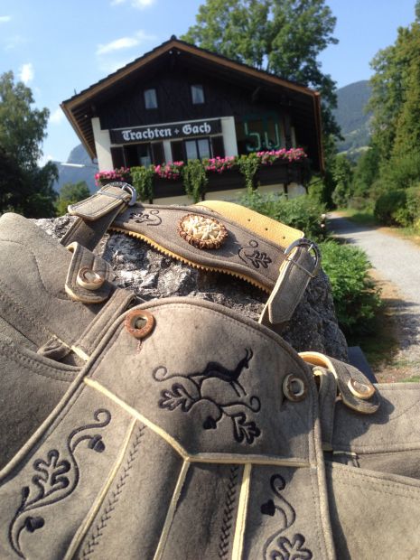 hirschlederne-nach-kundenwunsch-gefertigt